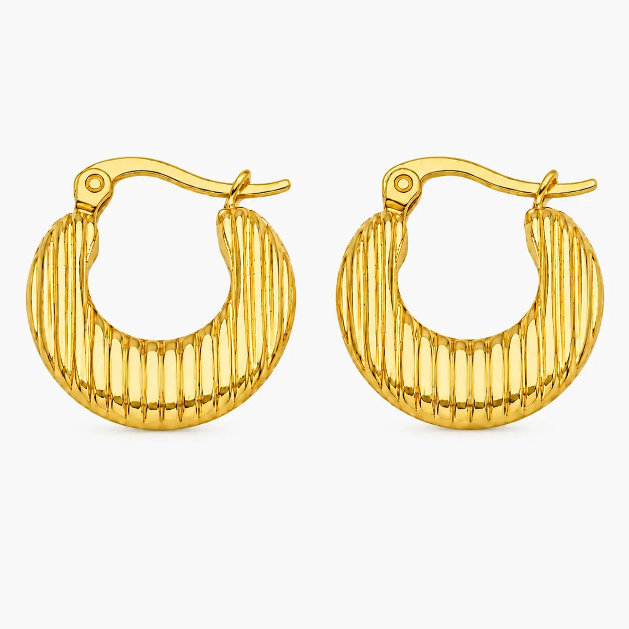 Gold-tone ribbed hoop earrings – front view