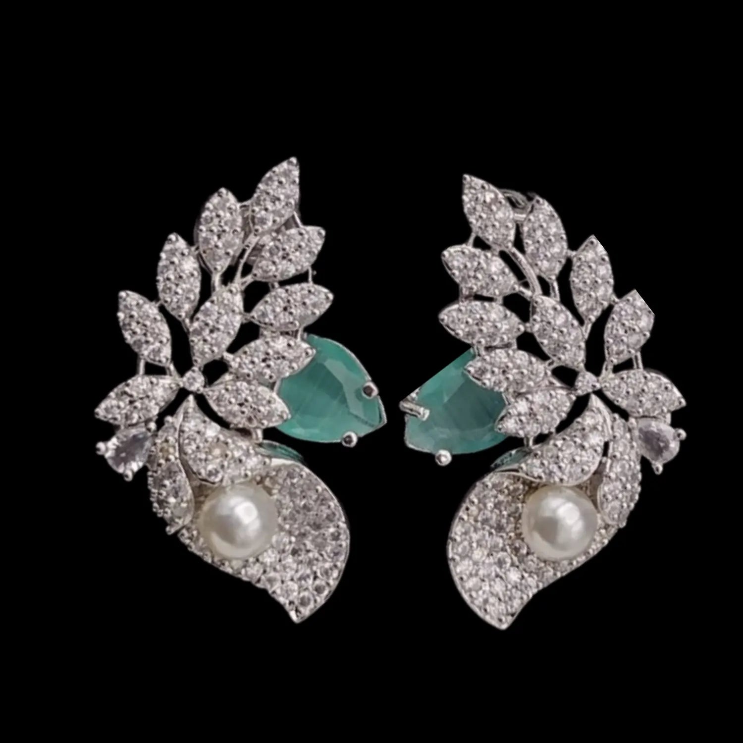 Leafy-Earrings-02-25