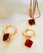 Pendant Set Complete Solitaire