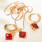 Pendant in Red Solitaire1